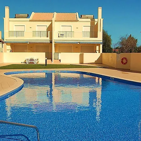 Condominio Vale Serves Ξενοδοχείο *